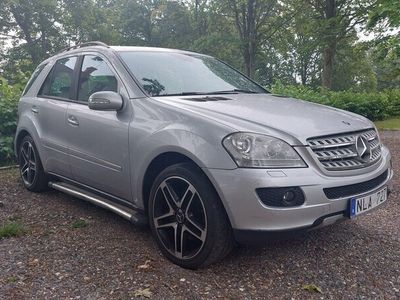 Mercedes ML320