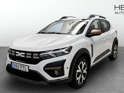 Snövit Begagnad 2025 Dacia Sandero Extreme Halvkombi | 249 900 kr (Dyr)