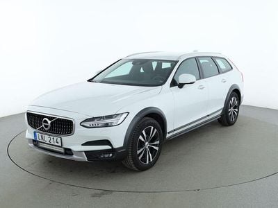 Vit Begagnad 2019 Volvo V90 CC Kombi | 268 000 kr (Bra pris)