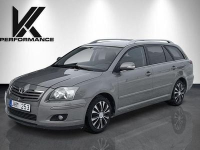 Ljusbrun Begagnad 2006 Toyota Avensis Kombi | 42 700 kr (Marknadspris)