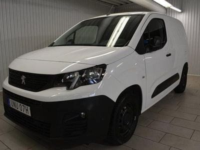 Begagnad Peugeot Partner 102 HK (75 kW) 2019 Vit Minibuss