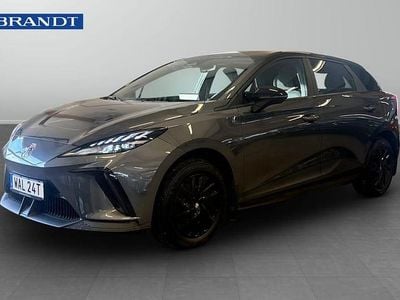 Begagnad MG MG4 EV 125 kW (171 HK) 2023 Grå Halvkombi