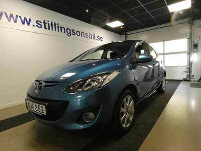 Begagnad Mazda 2 84 HK (61 kW) 2011 Blå Halvkombi