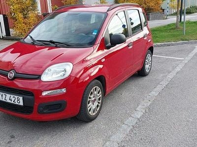Röd Begagnad 2013 Fiat Panda Easy Halvkombi | 44 000 kr