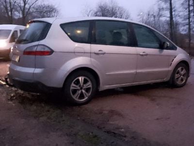 Ny besk 7 sittning kamkedja Begagnad 2006 Ford S-MAX S Minibuss | 15 999 kr (Marknadspris)