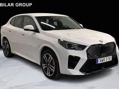 Vit (alpinvit ) Begagnad 2024 BMW iX2 M Sport SUV | 549 000 kr (Lite dyr)