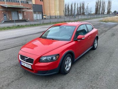 Röd Begagnad 2009 Volvo C30 Drive Kinetic Halvkombi | 32 500 kr (Lite dyr)