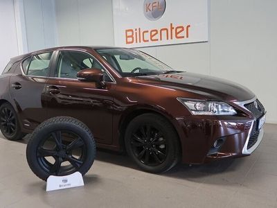 Lexus CT200h