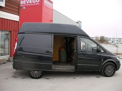 Svart Begagnad 2005 Mercedes Vito Van | 49 900 kr