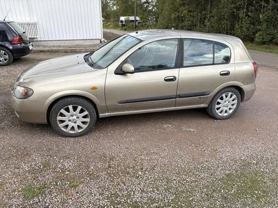 Nissan Almera