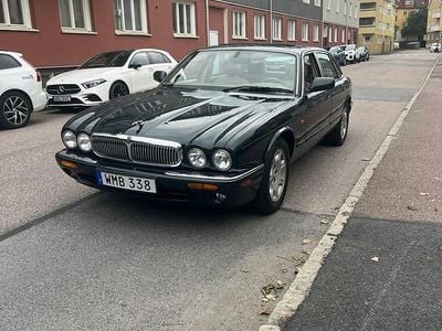Begagnad 2000 Jaguar XJ Sedan | 22 000 kr (Bra pris)