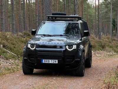 Carpathian grey metallic Begagnad 2024 Land Rover Defender SUV | 1 050 000 kr