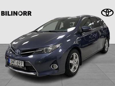 Blå Begagnad 2014 Toyota Auris Touring Sports Edition Kombi | 129 900 kr (Marknadspris)