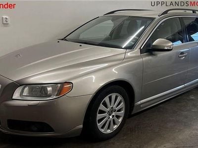 Ljusbrun (brun) Begagnad 2010 Volvo V70 Momentum Kombi | 63 900 kr (Marknadspris)