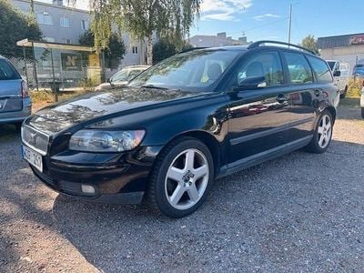Svart Begagnad 2005 Volvo V50 Kinetic Kombi | 36 000 kr (Marknadspris)