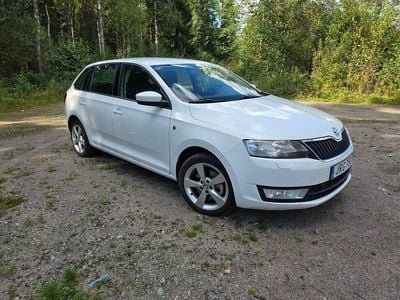 Begagnad Skoda Rapid 90 HK (66 kW) 2015 Halvkombi