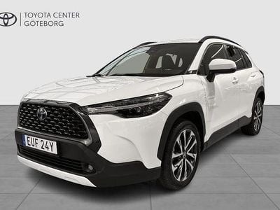 Vit Begagnad 2022 Toyota Corolla Cross Style SUV | 389 900 kr (Lite dyr)