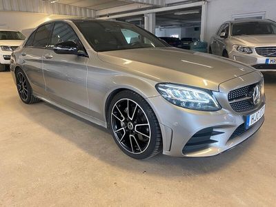 begagnad Mercedes C220 C220 Benzd AMG 9G LED Navi Drag Panorama 1-ägare 2019, Sedan