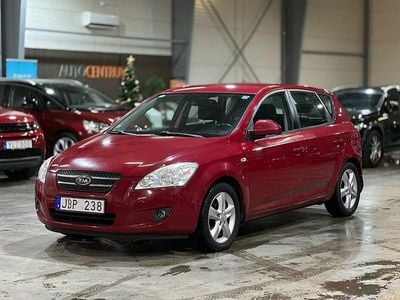 Röd Begagnad 2008 Kia Ceed EX Halvkombi | 34 900 kr (Bra pris)