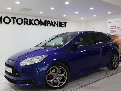 begagnad Ford Focus ST Recaro Läder Parkeringshjälp Nyservad 250HK