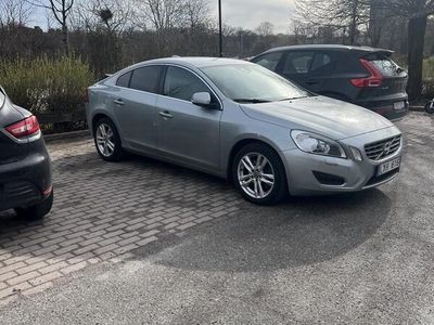 begagnad Volvo S60 D5 AWD Geartronic Summum Euro 5