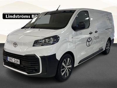 Vit Begagnad 2024 Toyota Proace Minibuss | 589 900 kr