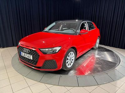 Röd Begagnad 2022 Audi A1 Sportback Proline Halvkombi | 214 900 kr (Marknadspris)