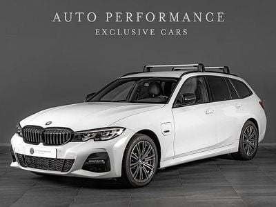 Begagnad BMW 330e M Sport 292 HK (214 kW) 2022 Alpinvit metallic Kombi