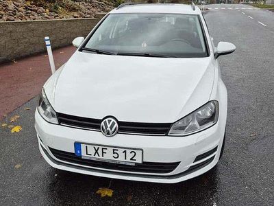 Begagnad VW Golf VII 110 HK (80 kW) 2016 Vit Kombi