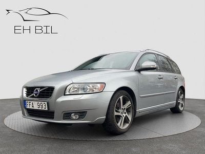 Begagnad Volvo V50 Momentum 116 HK (85 kW) 2012 Silver Kombi