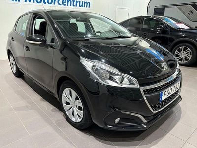 Svart Begagnad 2017 Peugeot 208 Halvkombi | 99 900 kr (Marknadspris)
