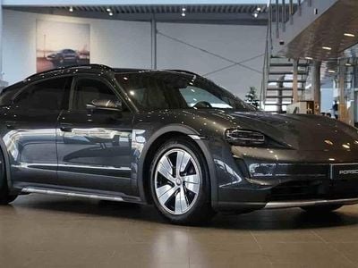 Grå Begagnad 2023 Porsche Taycan Cross Turismo Kombi | 695 000 kr