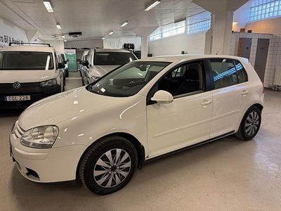 Begagnad VW Golf VI 102 HK (75 kW) 2008 Vit Halvkombi