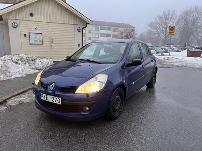 Begagnad 2008 Renault Clio R.S. Halvkombi | 20 000 kr (Marknadspris)