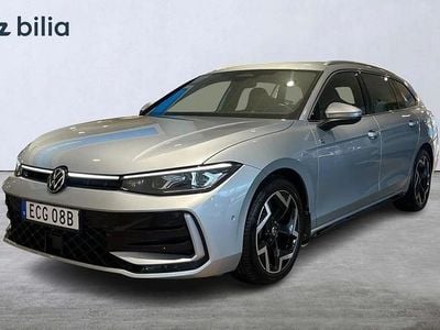 Silver Begagnad 2024 VW Passat R-line Kombi | 429 900 kr (Marknadspris)