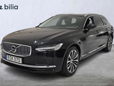 Svart Begagnad 2023 Volvo V90 Core Kombi | 329 000 kr (Marknadspris)