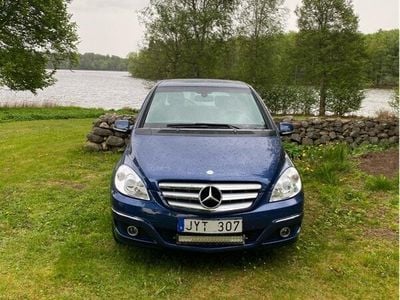 Mercedes B180