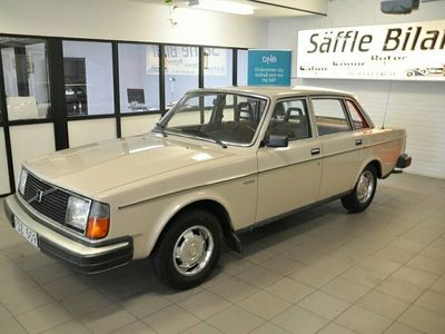 begagnad Volvo 244 2.1 Automat 107hk