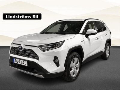 Vit Begagnad 2021 Toyota RAV4 Hybrid Executive SUV | 379 000 kr (Lite dyr)