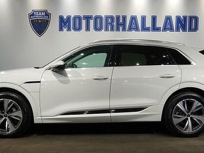 Vit Begagnad 2024 Audi Q8 e-tron Proline SUV | 599 900 kr (Superpris)