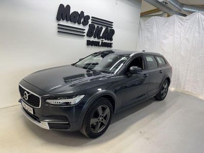 Grå Begagnad 2019 Volvo V90 CC Kombi | 289 900 kr (Marknadspris)