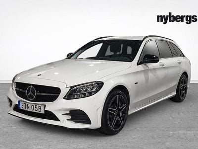 Vit Begagnad 2021 Mercedes C300e | 299 000 kr
