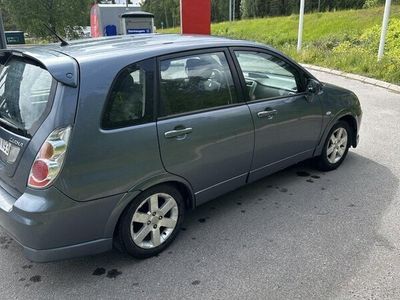 Suzuki Liana