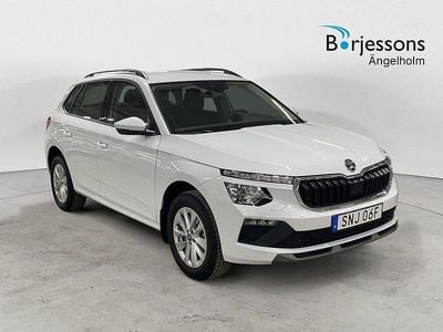 Vit Begagnad 2024 Skoda Kamiq Selection SUV | 269 000 kr (Marknadspris)