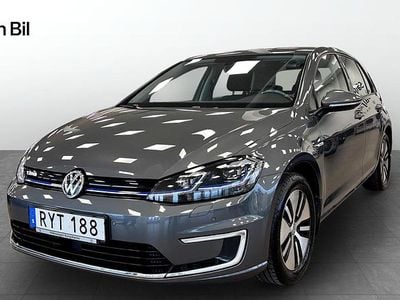 Grå Begagnad 2018 VW e-Golf Halvkombi | 169 800 kr (Marknadspris)