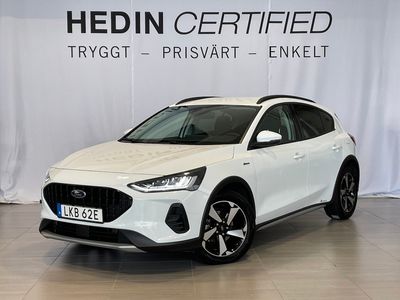Vit Begagnad 2022 Ford Focus Active Halvkombi | 279 900 kr