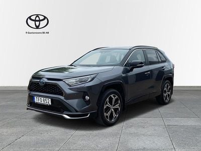 Grå Begagnad 2021 Toyota RAV4 Hybrid SUV | 389 000 kr (Marknadspris)