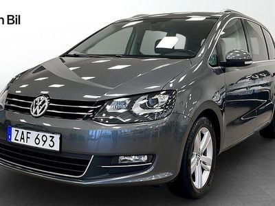 Mörkgrå Begagnad 2017 VW Sharan GT Minibuss | 279 800 kr (Lite dyr)