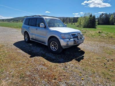 Begagnad 2004 Mitsubishi Pajero SUV | 60 000 kr (Marknadspris)