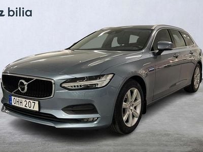 Begagnad Volvo V90 Momentum 190 HK (139 kW) 2016 Ljusblå Kombi